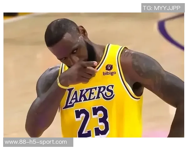 雷迪克透露詹姆斯与教练进行1对1训练或将加入南湾湖人队训练